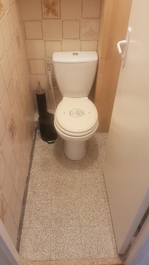 New Cheap Private Room, Kitchen , Overwieuw Sea,Tram On Spot, 12 Minutes From Nice Train Station With Tram , Beach In 17 Min Tram , Chambre Privee Pas Cher, Cuisine Equipee , Tram Sur Place, Apercu Mer, 12 Min De La Gare De Nice Avec Le Tram, 17 Min Dış mekan fotoğraf