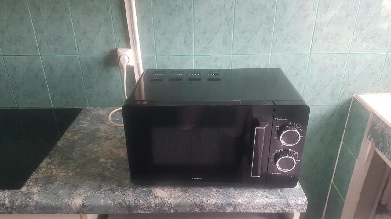 New Cheap Private Room, Kitchen , Overwieuw Sea,Tram On Spot, 12 Minutes From Nice Train Station With Tram , Beach In 17 Min Tram , Chambre Privee Pas Cher, Cuisine Equipee , Tram Sur Place, Apercu Mer, 12 Min De La Gare De Nice Avec Le Tram, 17 Min Dış mekan fotoğraf