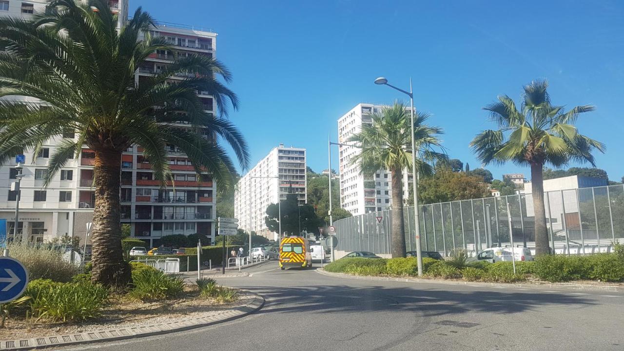New Cheap Private Room, Kitchen , Overwieuw Sea,Tram On Spot, 12 Minutes From Nice Train Station With Tram , Beach In 17 Min Tram , Chambre Privee Pas Cher, Cuisine Equipee , Tram Sur Place, Apercu Mer, 12 Min De La Gare De Nice Avec Le Tram, 17 Min Dış mekan fotoğraf