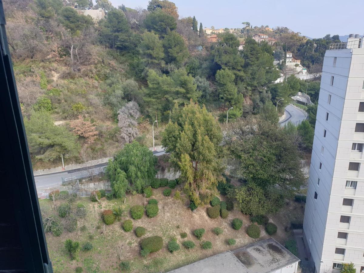 New Cheap Private Room, Kitchen , Overwieuw Sea,Tram On Spot, 12 Minutes From Nice Train Station With Tram , Beach In 17 Min Tram , Chambre Privee Pas Cher, Cuisine Equipee , Tram Sur Place, Apercu Mer, 12 Min De La Gare De Nice Avec Le Tram, 17 Min Dış mekan fotoğraf