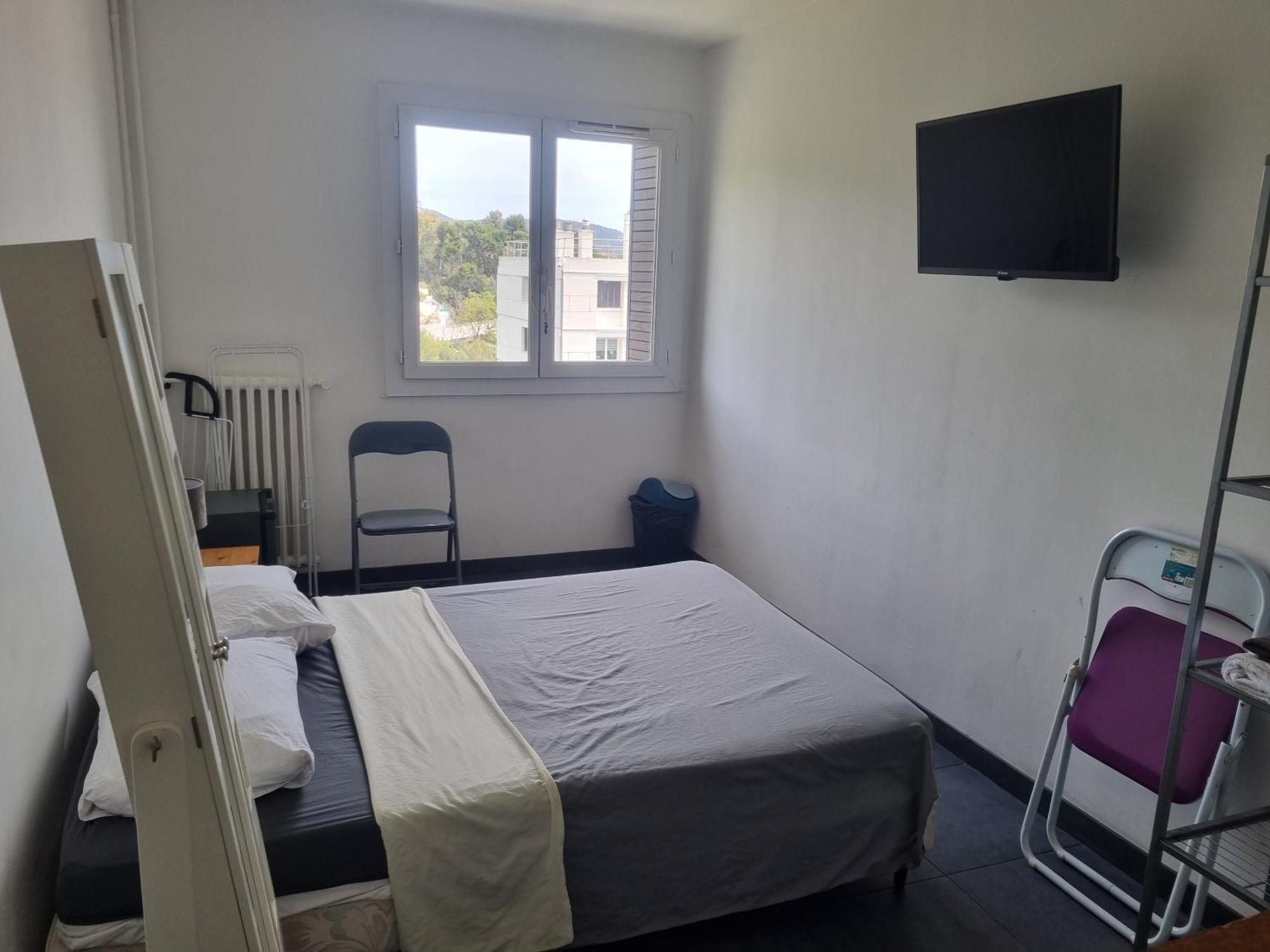 New Cheap Private Room, Kitchen , Overwieuw Sea,Tram On Spot, 12 Minutes From Nice Train Station With Tram , Beach In 17 Min Tram , Chambre Privee Pas Cher, Cuisine Equipee , Tram Sur Place, Apercu Mer, 12 Min De La Gare De Nice Avec Le Tram, 17 Min Dış mekan fotoğraf
